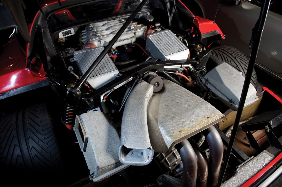  Ferrari F40 1991 года  (фото 10 из 50)